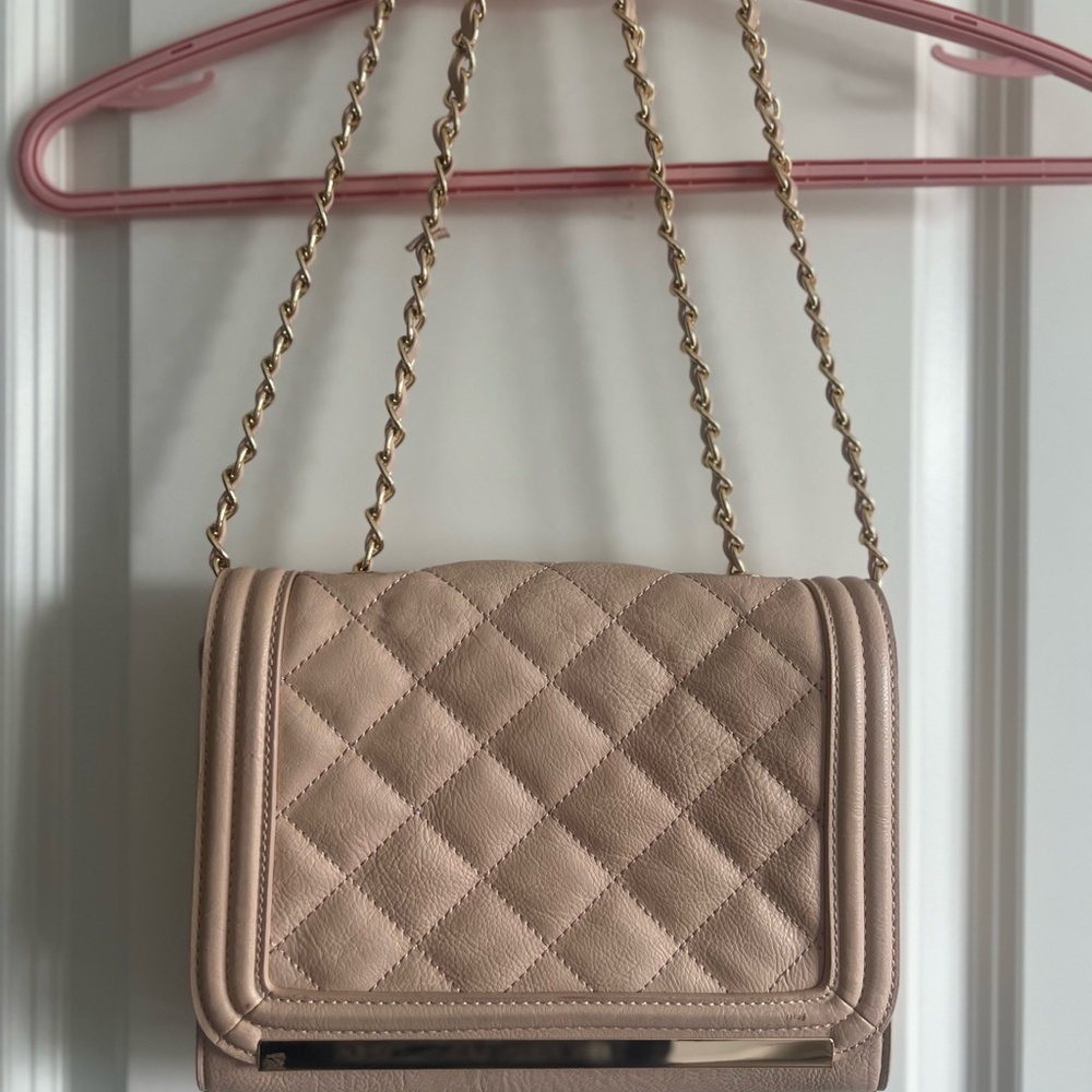 Elegant Quilted Tan Shoulder Bag
